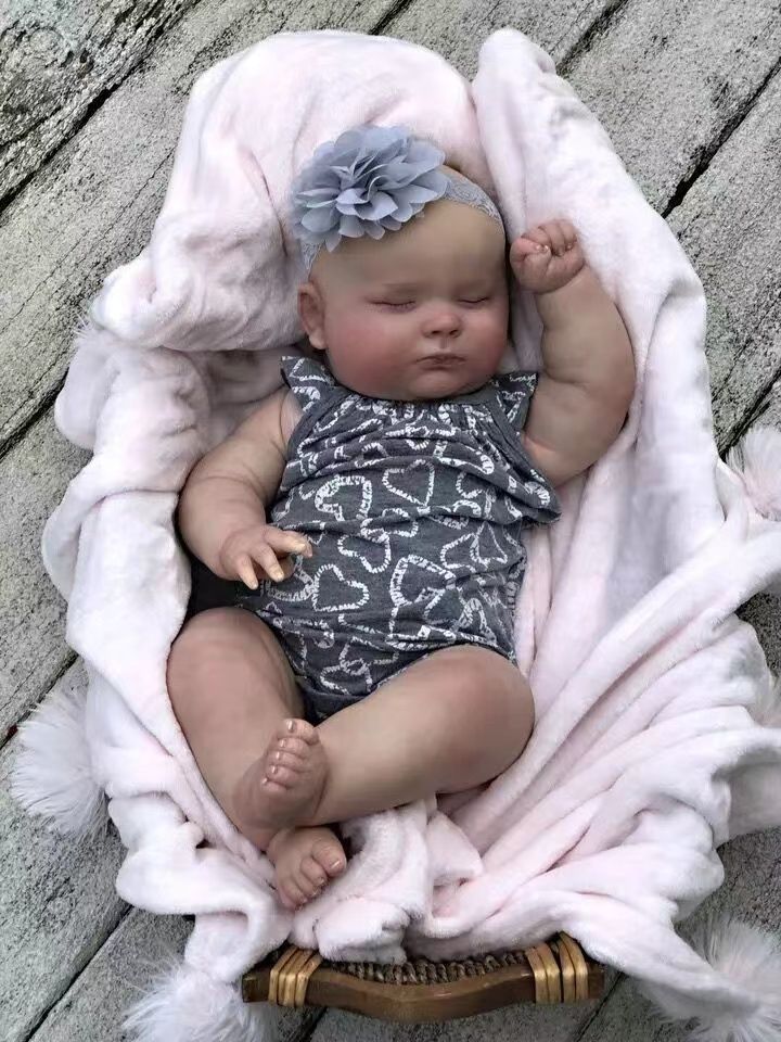 50cm reborn doll with cotton body, simulated veins and a hairpiece Collectible