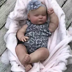 50cm reborn doll with cotton body, simulated veins and a hairpiece Collectible
