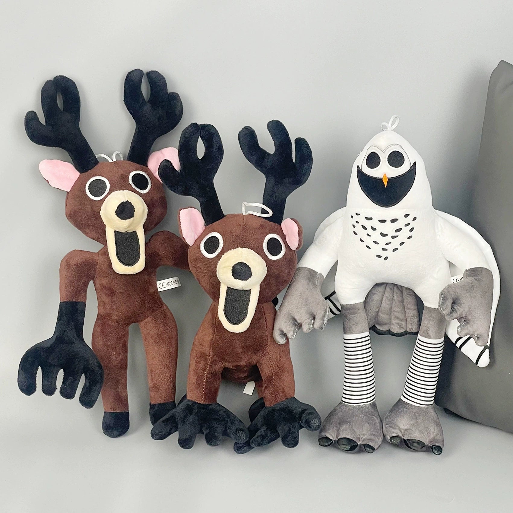Mysterious Elk Plush - Eerie Cuddle Companion Inspired by 99Nights, Unique Gothic Decor